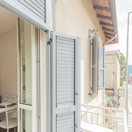 Apartment 10 Minutes From The Como